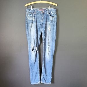 Arizona Distressed Jeans